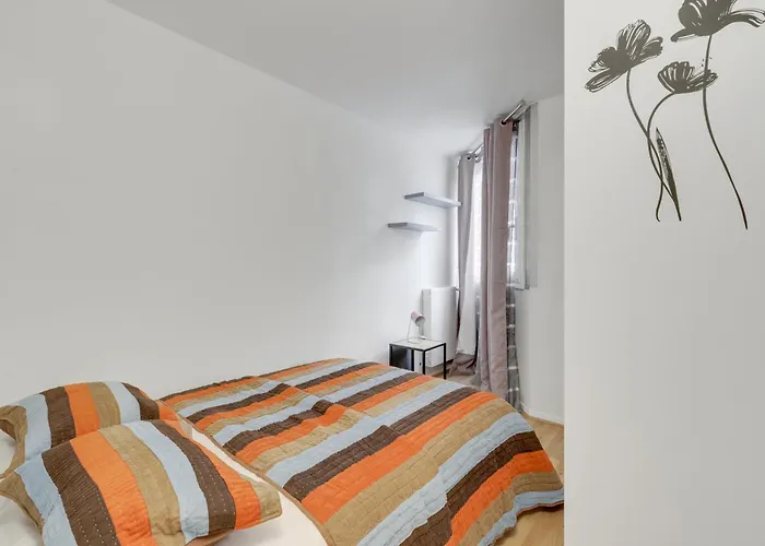 アパート Chic And Spacious Apart With Parking